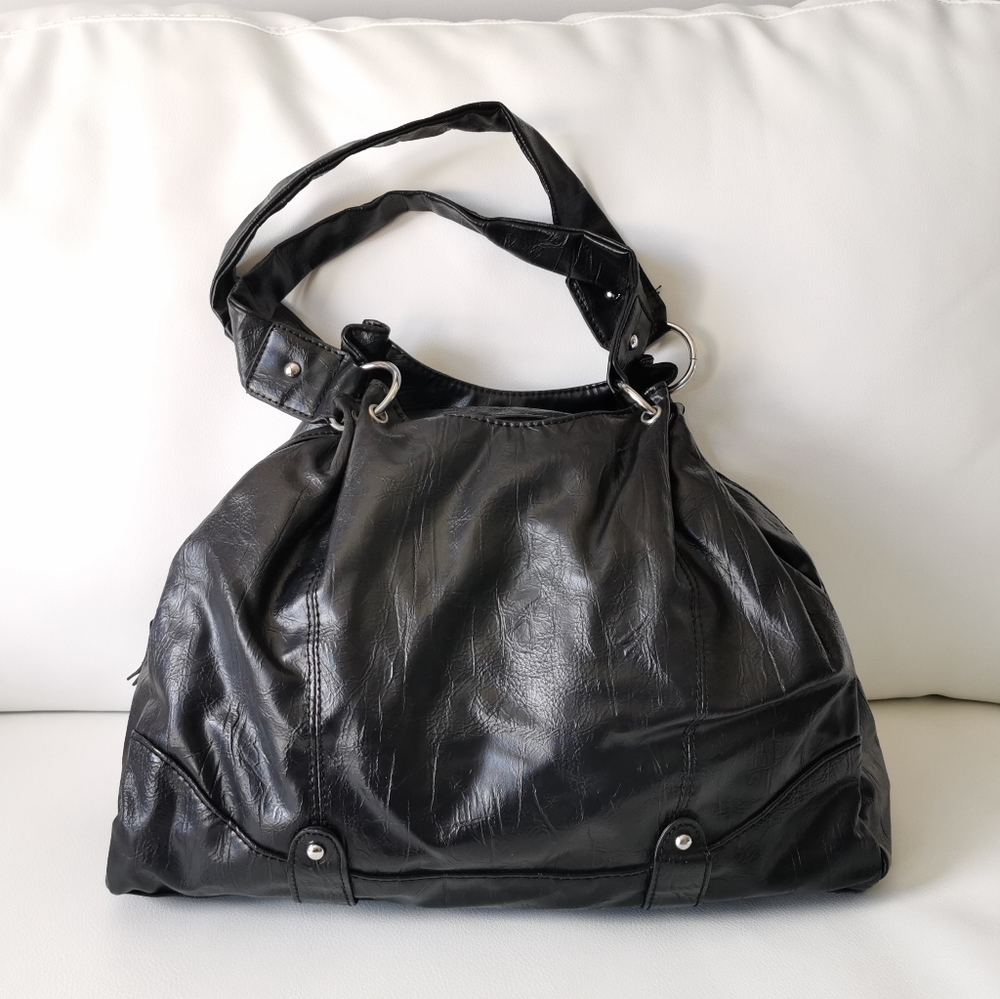 Aldo large size shoulder bag with multiple pockets